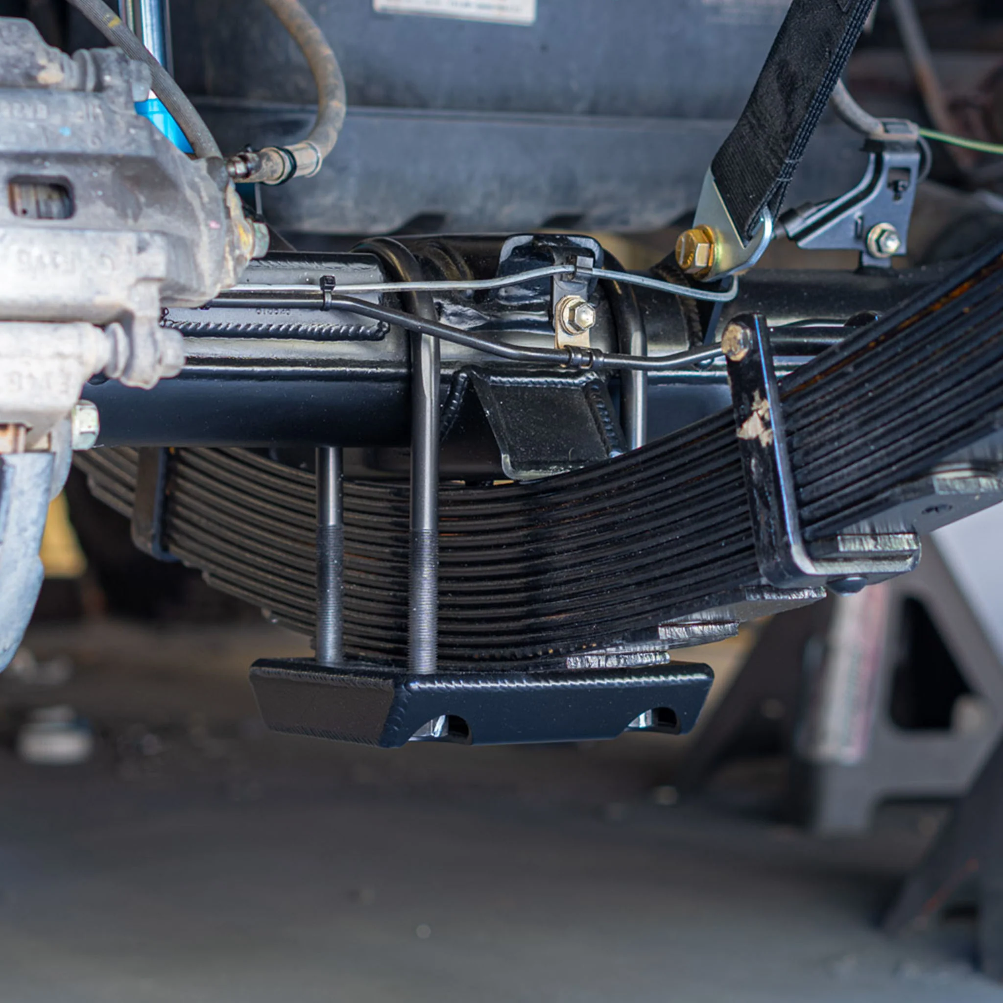 Deaver I96 Springs & Hardware - Image 3